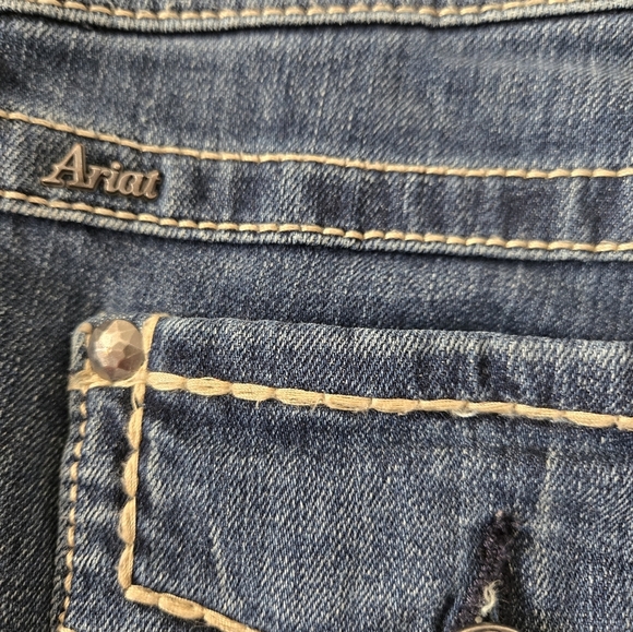 ARIAT "RUBY" Bootcut Flare Dark Wash Mid Rise Blue Jeans . 27L - Picture 7 of 16